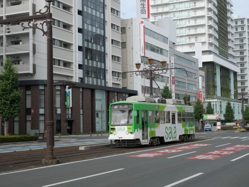 愛知県豊橋市】東海地方唯一の路面電車が走る町豊橋市。名物のカレー