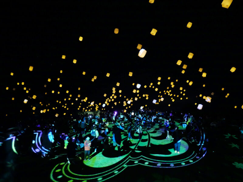 【イベント】北海道を代表する人気ガーデンで行われる夜のイベント。光のアートとスカイランタンの一斉飛行は必見”ロッカノヨル” : 北海道よりみち ...