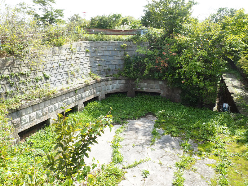 遺跡 夜景だけじゃない 函館山に眠る津軽要塞跡 千畳敷海軍司令所跡 北海道よりみち話 北海道の果てまで行ってみよう 遺跡 夜景だけじゃない 函館山に眠る津軽要塞跡 千畳敷海軍司令所跡 北海道よりみち話 北海道の果てまで行ってみよう
