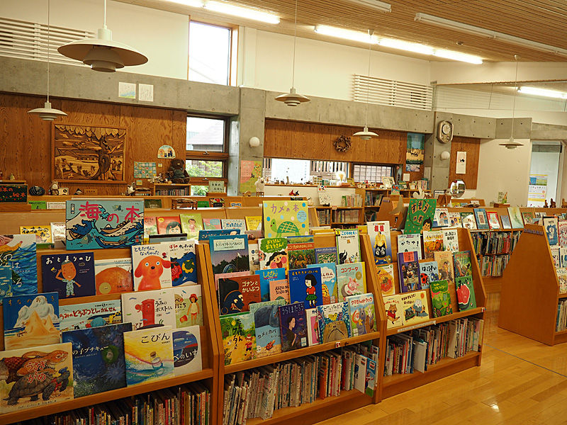 大人も楽しめる！5万冊の絵本がある「剣淵町絵本の館」 北海道よりみち話 ～ 北海道の果てまで行ってみよう！