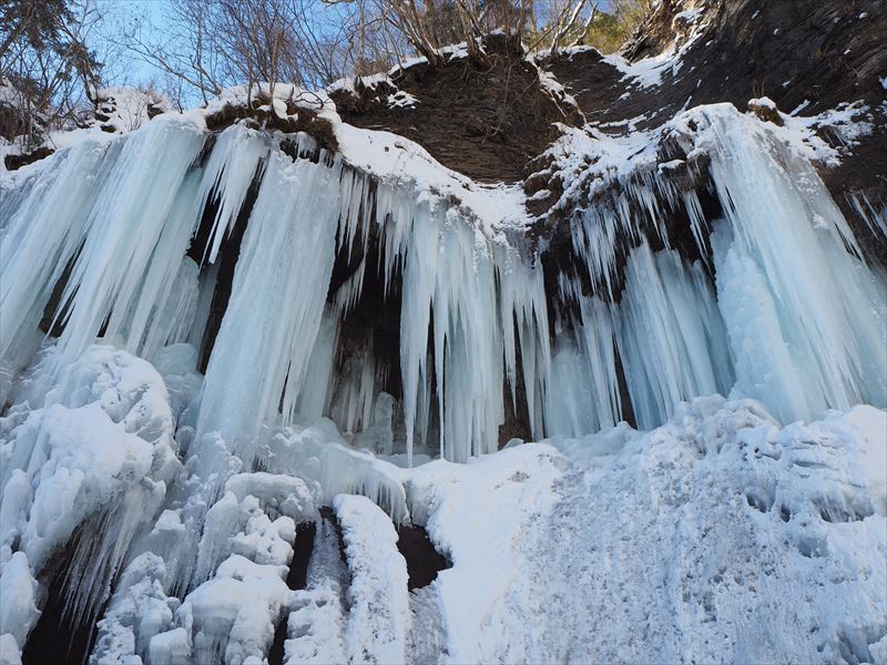 滝】白老町で見られる冬の絶景！圧巻の光景が広がる白老の氷瀑群