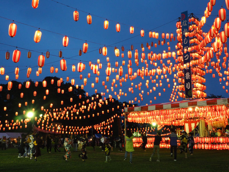 イベント 提灯の点灯数日本一 なかしべつ夏まつり 北海道よりみち話 北海道の果てまで行ってみよう