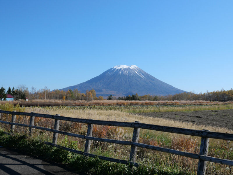 風景 国道5号線沿いにあるニセコ町の2つの羊蹄山ビュースポット 宮田ビューポイント 黒川ビューポイント 北海道よりみち話 北海道の果てまで行ってみよう