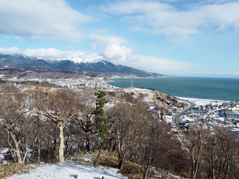 展望スポット 様似漁港と奇岩群を一望できる展望スポット 観音山展望台 北海道よりみち話 北海道の果てまで行ってみよう 展望スポット 様似漁港と奇岩群を一望できる展望スポット 観音山展望台 北海道よりみち話 北海道の果てまで行ってみよう