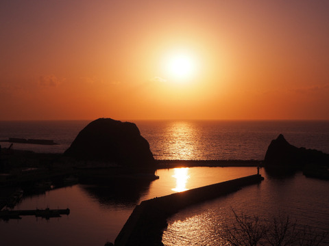夕日】ウトロの高台にある穴場的夕日スポット”夕陽台展望台” : 北海道