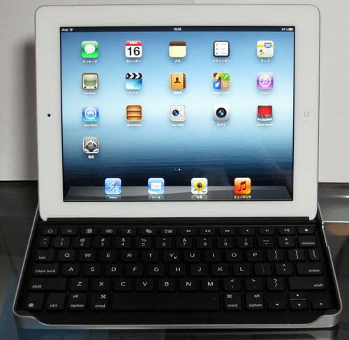 iPad3rd_withKeyCase01