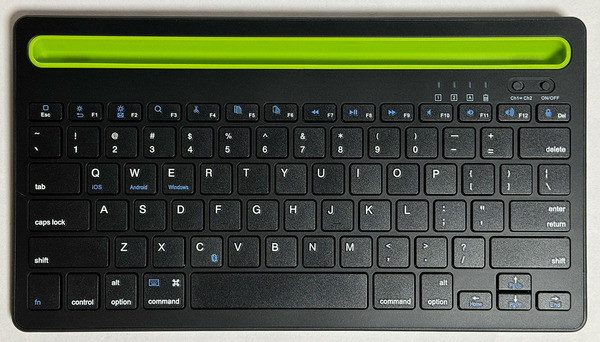 DualChannelBTWirelessKeyboard02