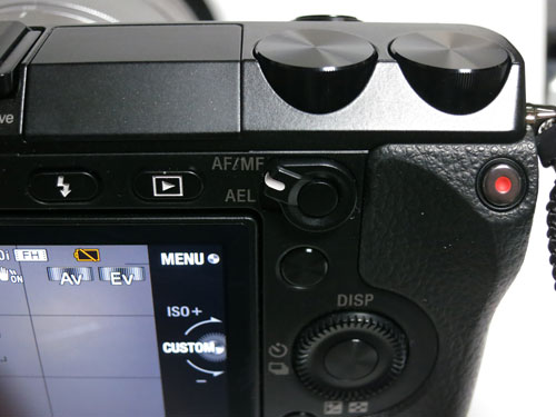 NEX7_10