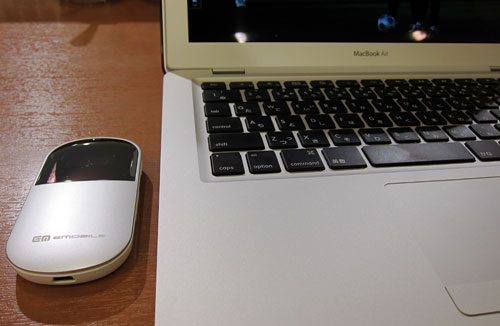 PocketWiFi with MacBook Air 2