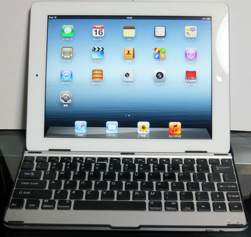 iPad3rd_withKeyCase07