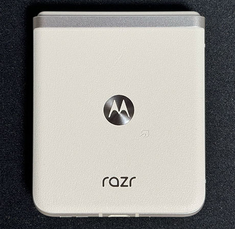 razr40_18