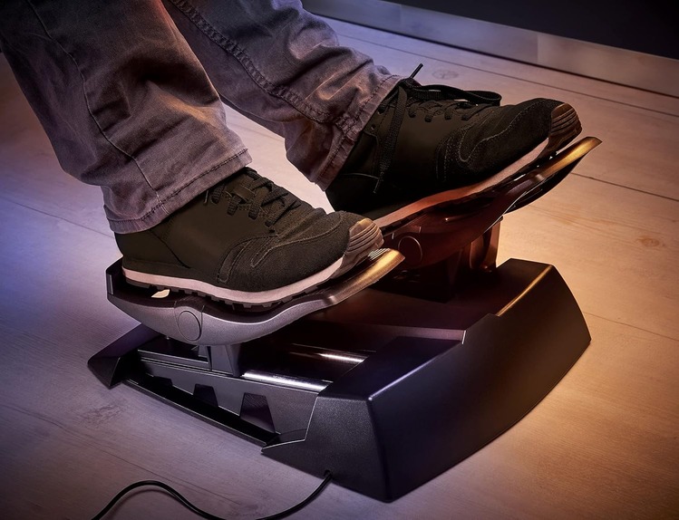 ThrustmasterTFlightRudderPedals05