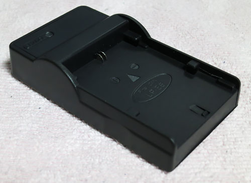 LP-E6_USBcharger04