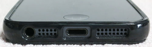 iPhone5_Belkin_ChargeSyncDock11