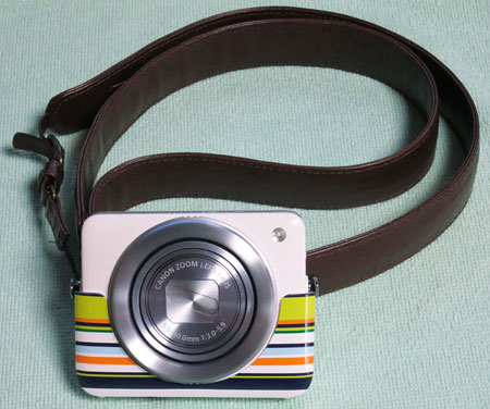 PowerShotN_25Strap1B