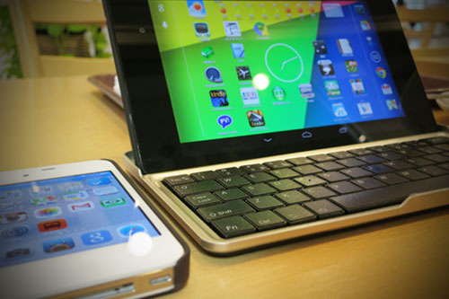 Nexus7_2013Keyboard20atCafe2