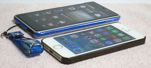 iPhone5s_INFOBARA02_2