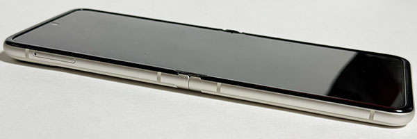 razr40_04
