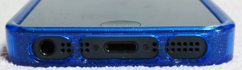 iPhone5_Belkin_ChargeSyncDock10
