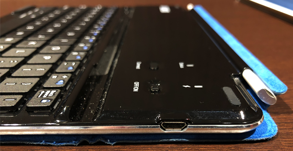 iPadKeyboard201802Anker09