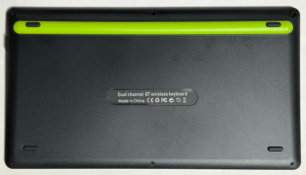 DualChannelBTWirelessKeyboard03