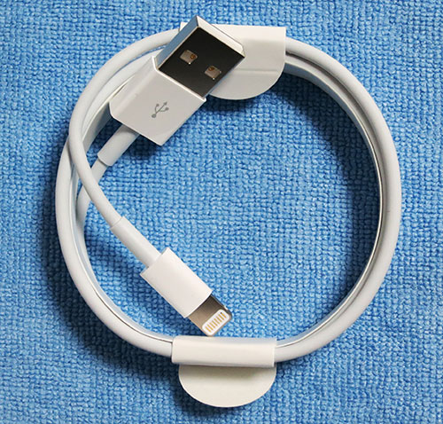 LightingCable3