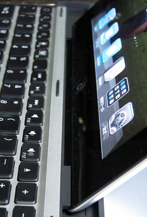iPad_MobileBTKeyBoard12verticalPick