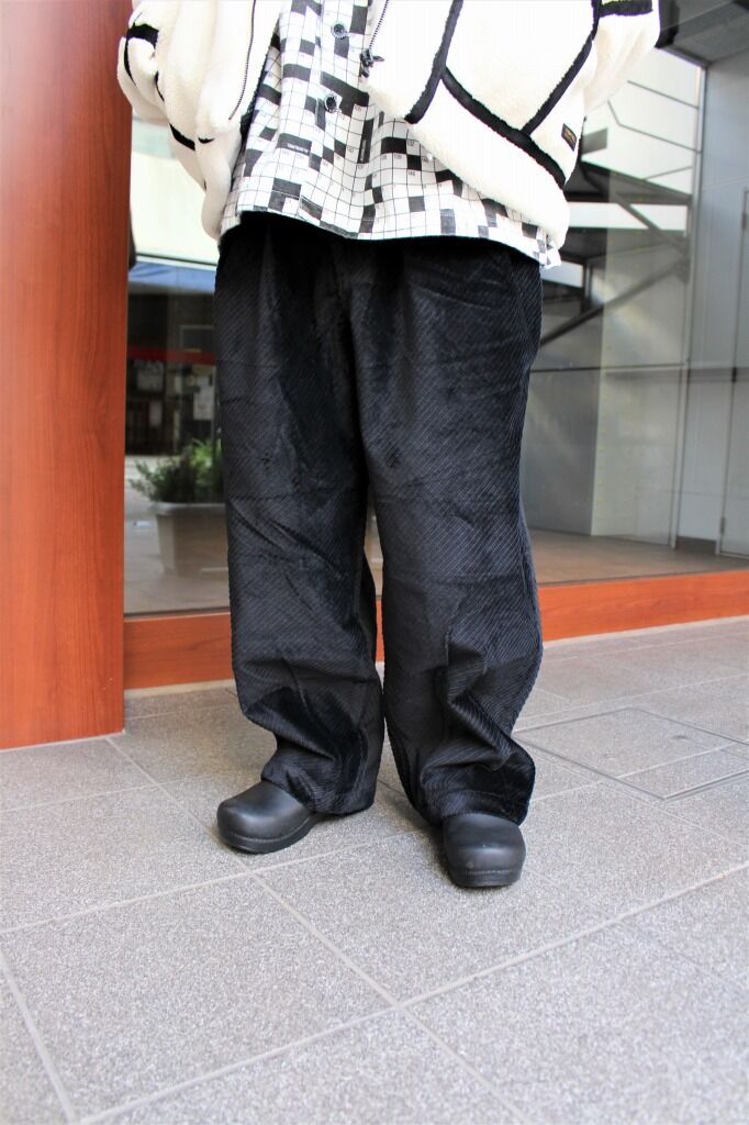 BIAS CORD BAGGY SLACKS Black 【人気商品！】 sandorobotics.com