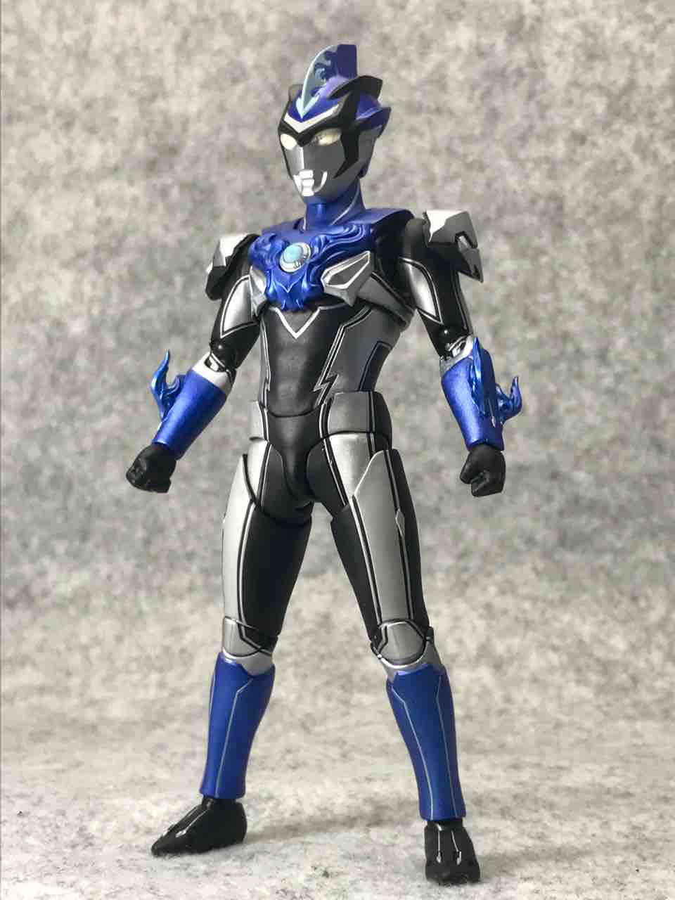 ☆S.H.Figuarts ウルトラマンブル ウィンド 未開封 新品！☆（色