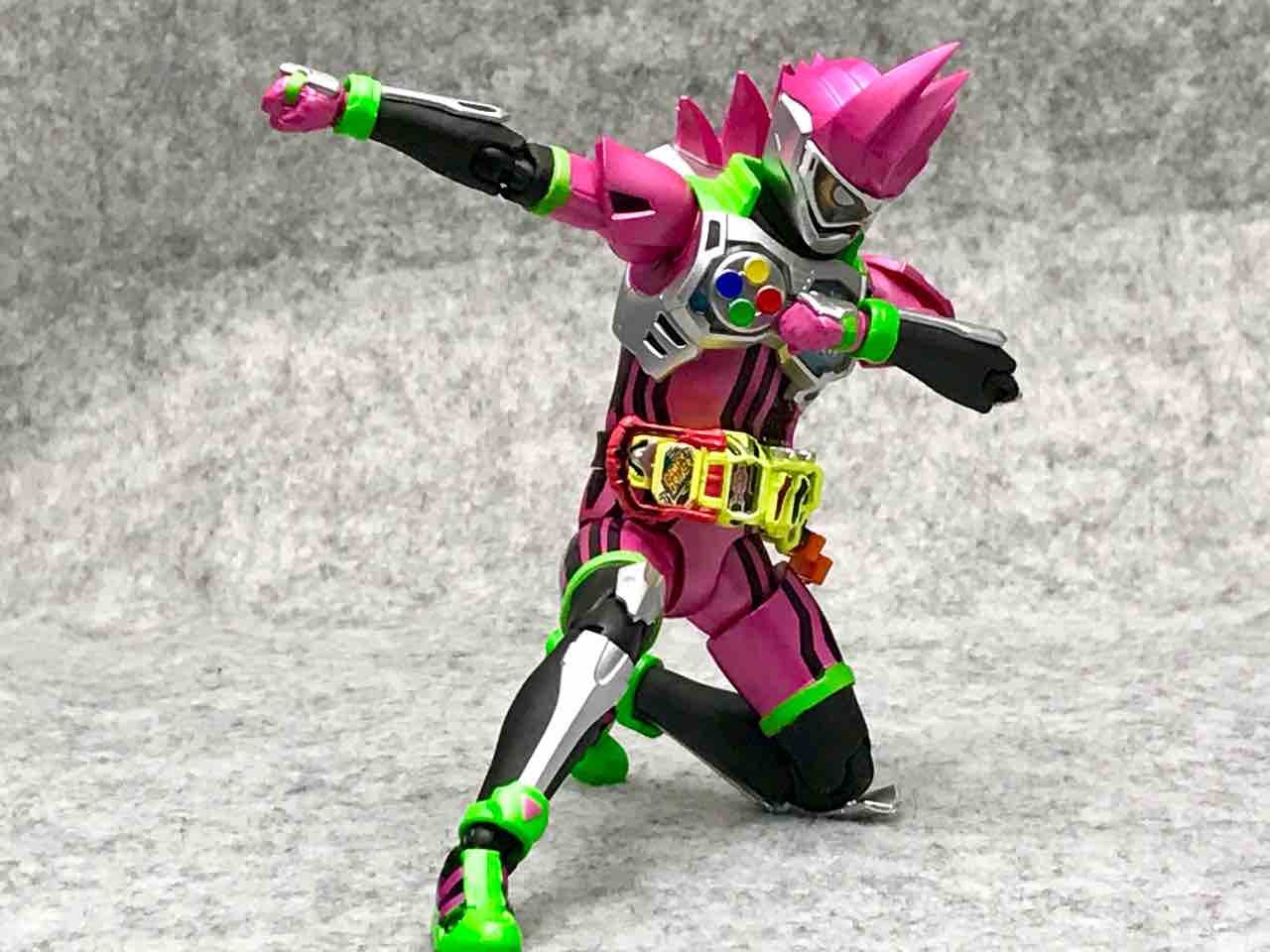 S.H.Figuarts 仮面ライダーエグゼイド アクションゲーマー レベル2 : プラアトリエ&ホビギャラ S.H.Figuarts 仮面ライダーエグゼイド アクションゲーマー レベル2 : プラアトリエ&ホビギャラ