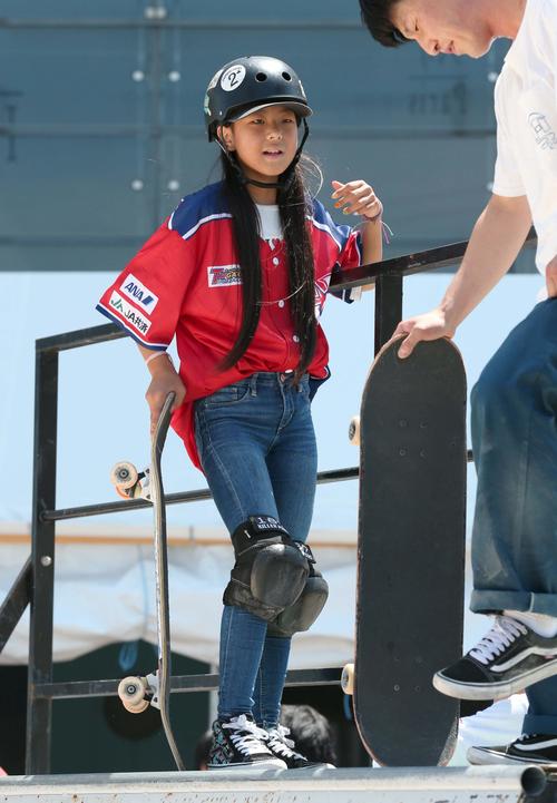 スケボー オリンピックスケートボードの解説 瀬尻さん やっベー ビッタビタはめてましたねぇ という名 迷 言で視聴者を大いに楽しませる 同人速報