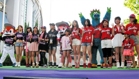 広島カープ オリ姫ｖｓカープ女子 両リーグを代表する女子も対決だ 広島カープブログ
