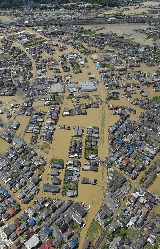 西日本大雨 広島県で被害甚大 堤防決壊で市街冠水 土砂崩れ 住宅全壊 徒然と 道楽 西日本大雨 広島県で被害甚大 堤防決壊で市街冠水 土砂崩れ 住宅全壊 徒然と 道楽