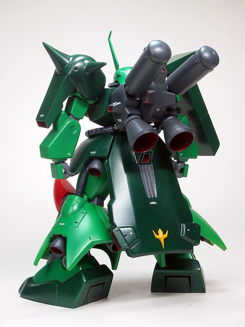 HGUC AMX-011S ザクIIIカスタム 完成 : 後ろからガンプラ