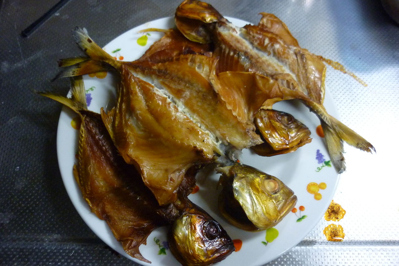 メッキの燻製 を食べる 紀淡海峡釣景色