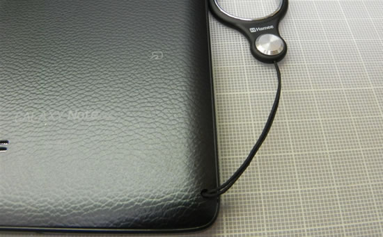GALAXY Note Edge（SC-01G、SCL24）にストラップをつける方法