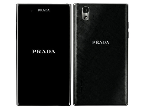 「プラダスマートフォン L-02D」通話中のフリーズ不具合の修正アップデート