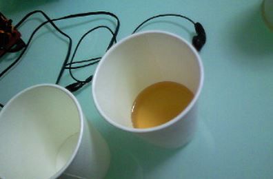 オフィスにあるような給茶器があって好きにお茶が飲める