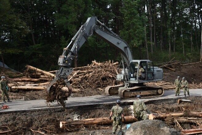 陸上自衛隊 Japan Ground Self-Defense Force - 台風26号に