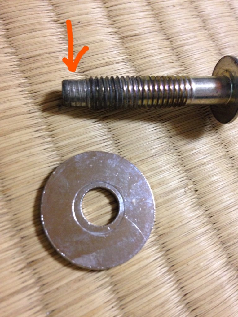 Mt09 マフラーのボルトが脱落しとる 相棒はmt 09 ブログ Mt09 Mt09 マフラーのボルトが脱落しとる 相棒はmt 09 ブログ Mt09