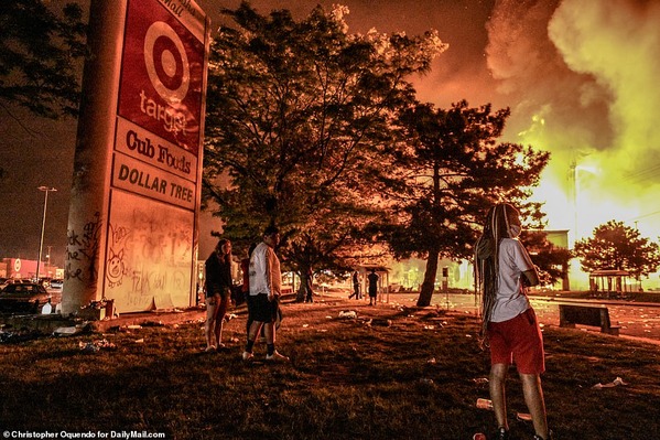 28924656-8363407-image-a-9_1590665270487