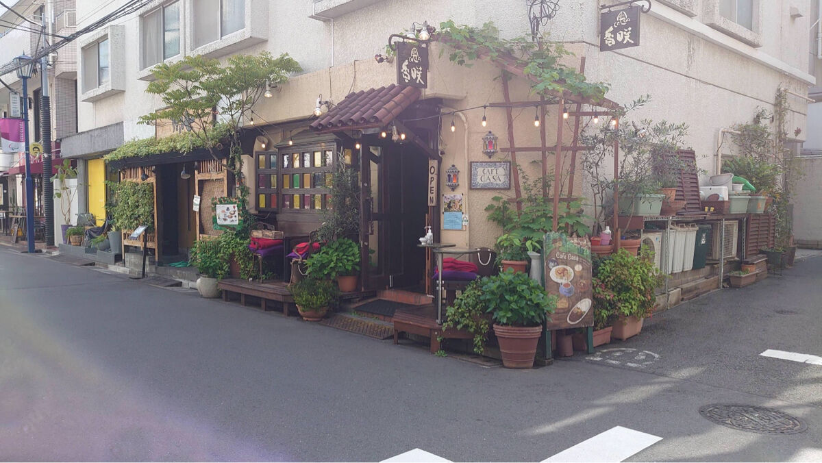 炎上 青山のおしゃれカフェ ラブライブの舞台に選ばれたところオタクが殺到 店主 断ればよかった 変な人形取り出して写真とらないで まとめダネ 炎上 青山のおしゃれカフェ ラブライブの舞台に選ばれたところオタクが殺到 店主 断ればよかった 変な人形取り出して写真とらないで まとめダネ