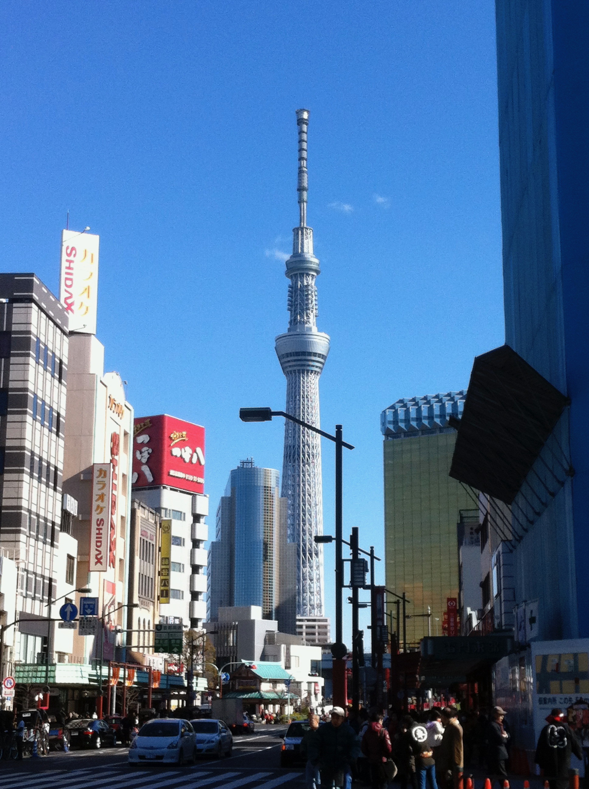 浅草から見える東京スカイツリー Freebackphoto