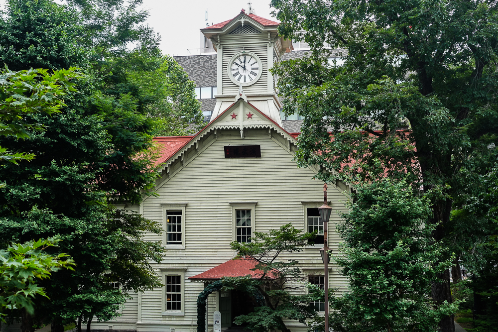 札幌時計台にて : The Room of Dr.Kazu