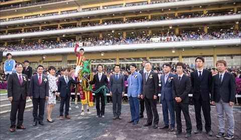 7D5DFE7C-34CB-4C1A-9FFF-66C8C543744B