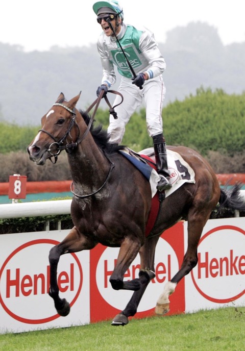 322EC288-0E46-4BCB-9E71-320E19797871