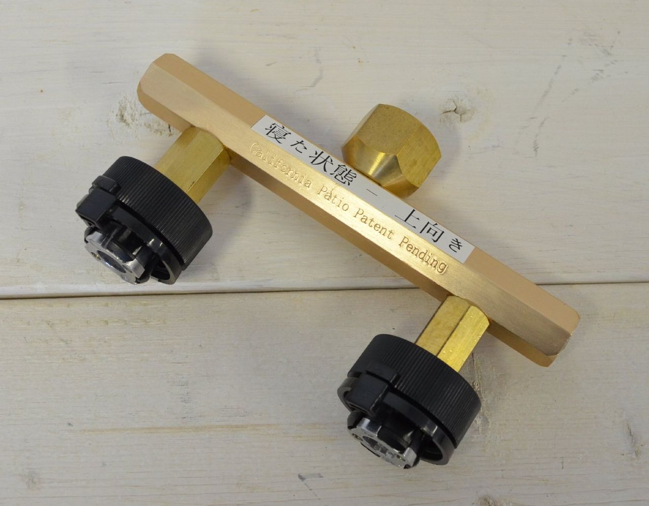 16403円 ファッションの カセットガスアダプターCA4 4本タイプ 調整器付き 16403円 ファッションの カセットガスアダプターCA4 4本タイプ 調整器付き