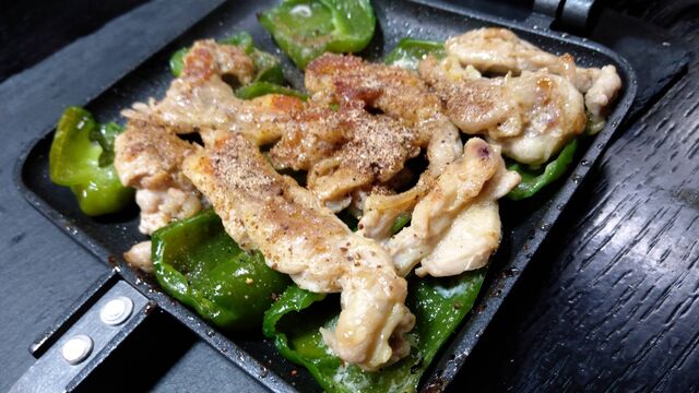 ホットサンドメーカー活用ご飯 セセリ ピーマン Ryuseiは今日も雨を呼ぶ ゼロ