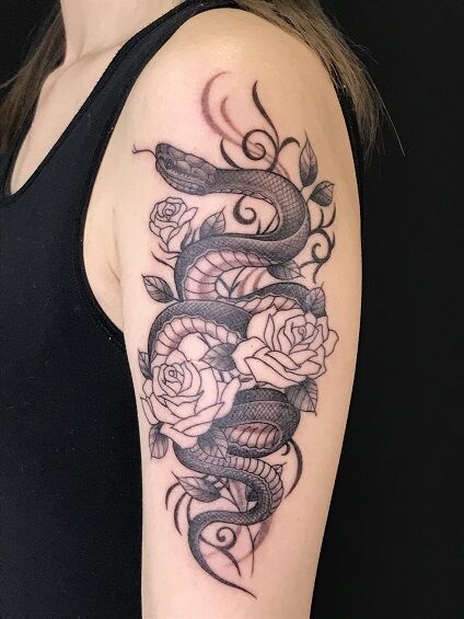 蛇と薔薇な日 栃木県鹿沼市 宇都宮市のドラゴンタトゥースタジオ Dragontattoostudio 蛇と薔薇な日 栃木県鹿沼市 宇都宮市のドラゴンタトゥースタジオ Dragontattoostudio