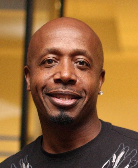 494px-MC_Hammer_(cropped)